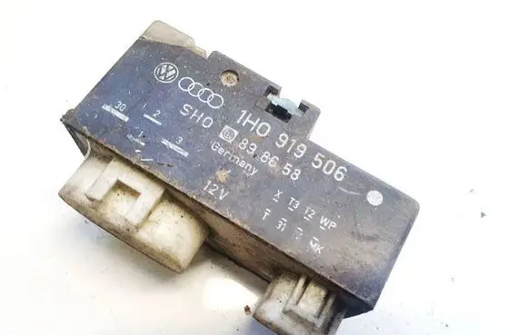 Volkswagen Golf III Coolant fan relay 1h0919506a 898658