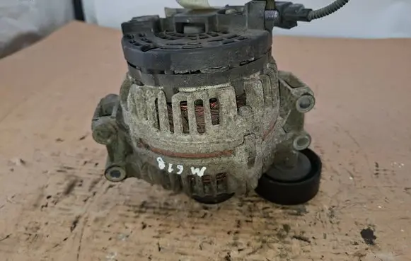BMW 1 E81 E87 Generator/alternator 7532964 0124325116 7532968