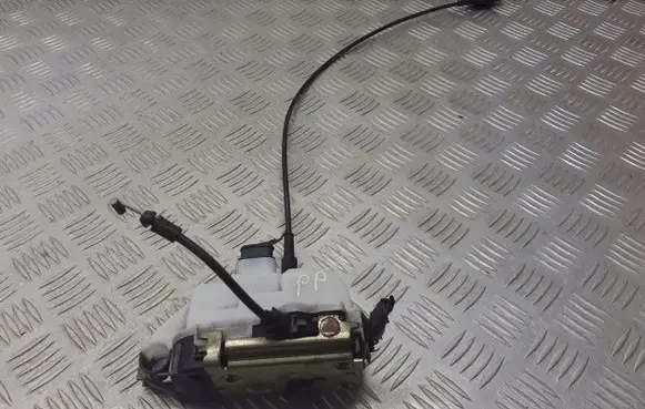 Renault Scenic II - Grand scenic II Front door lock 119121