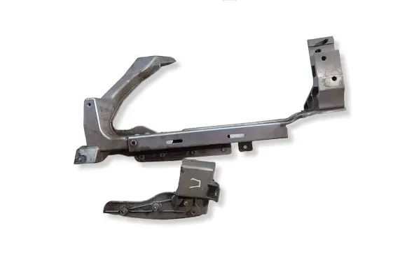 Jaguar F-Pace Headlight/headlamp mounting bracket HK8313N078A