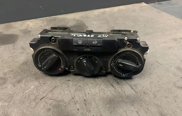 Volkswagen Touran I Climate control unit 53701CF