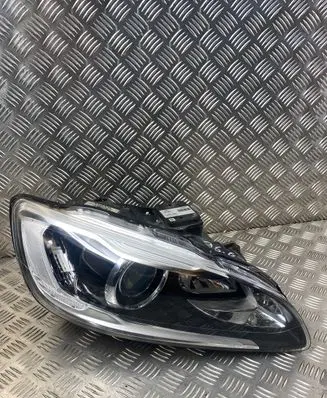 Volvo V60 Headlight/headlamp 31698821