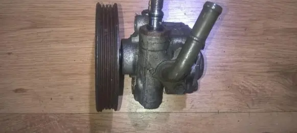 Mazda Demio Power steering pump