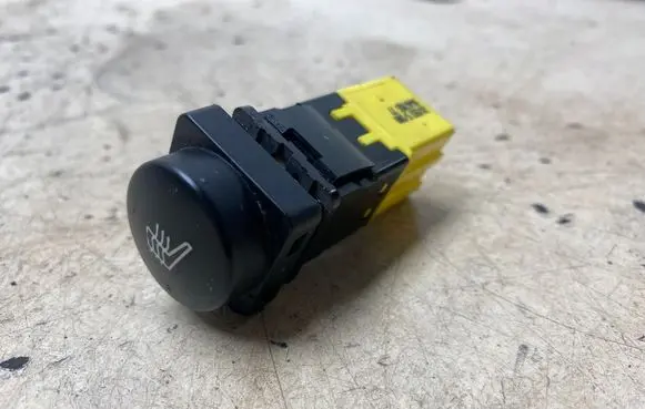 Citroen Berlingo Seat heating switch 964703577