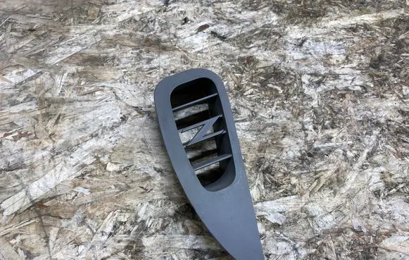 Nissan 350Z Dashboard air vent grill cover trim 