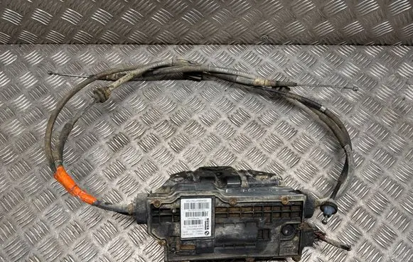 BMW X5 E70 Hand brake control module 6796072 13665010 P679607201