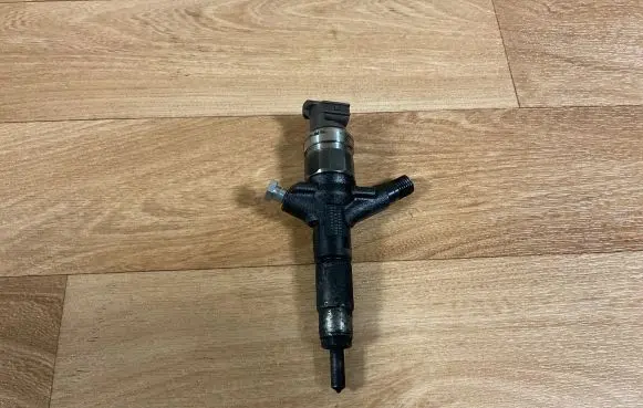 Subaru Legacy Fuel injector 16613AA020 03K04607 S07890