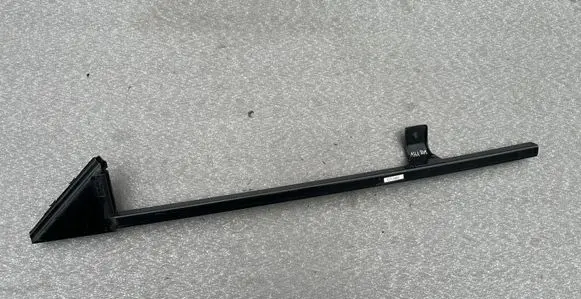 Front door glass trim molding