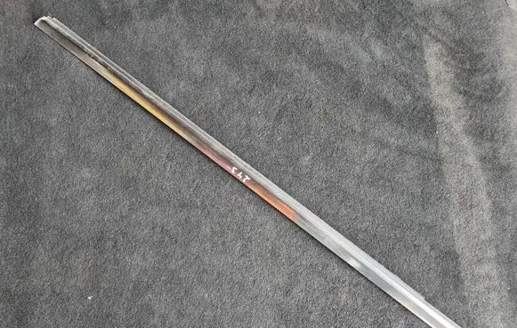 Front door glass trim molding