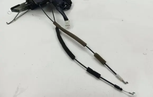 Mazda CX-7 Front door lock