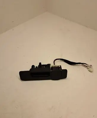 Mercedes-Benz C AMG W205 Tailgate handle with camera A1667500993