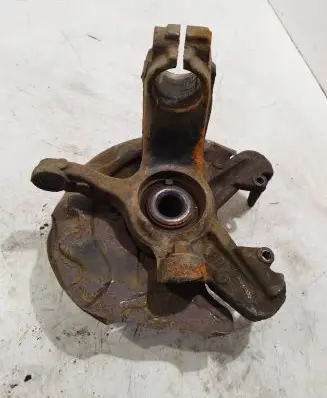Volkswagen Polo V 6R Front wheel hub spindle knuckle