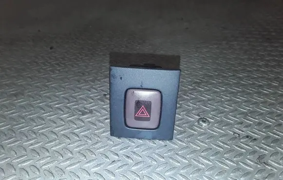 Volvo V70 Hazard light switch 30710106