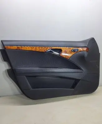 Mercedes-Benz E W211 Front door card panel trim A2117205962 211A105