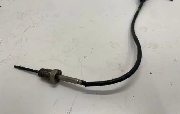 Audi A4 S4 B8 8K Exhaust gas temperature sensor 03L906087FH