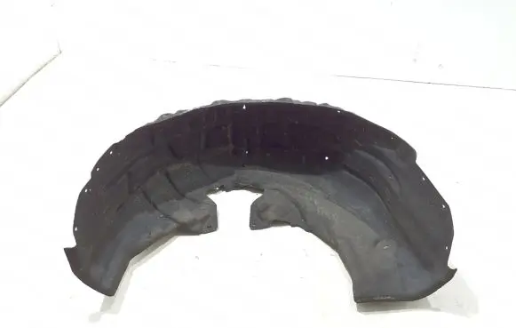 Rear arch fender liner splash guards