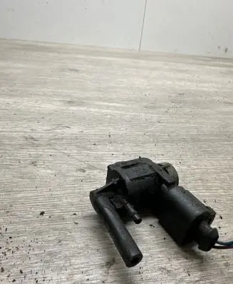 Volkswagen PASSAT B6 Turbo solenoid valve 1J0906283C