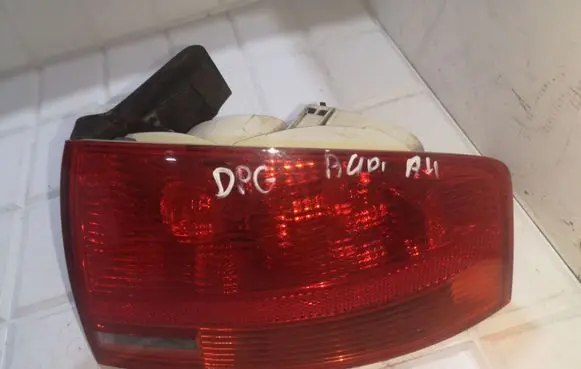 Audi A4 S4 B7 8E 8H Rear/tail lights 8E5945096 965084 965070