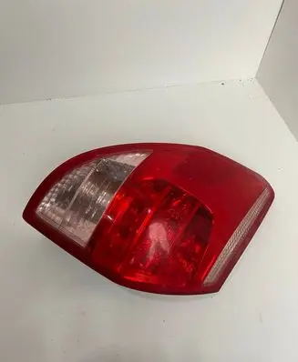 Toyota RAV 4 (XA30) Rear/tail lights