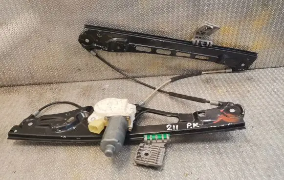 Mercedes-Benz E W211 Front door electric window regulator 2117200146