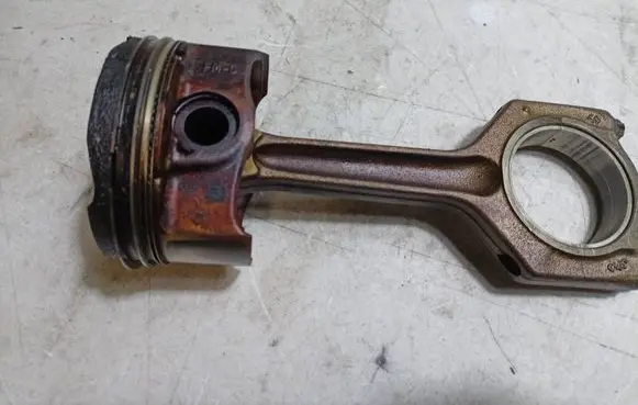 BMW 3 F30 F35 F31 Piston with connecting rod