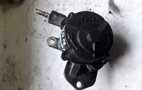 Peugeot 807 Vacuum pump