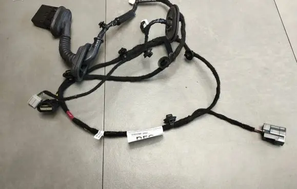 Volkswagen Amarok II Rear door wiring loom N1WT14632
