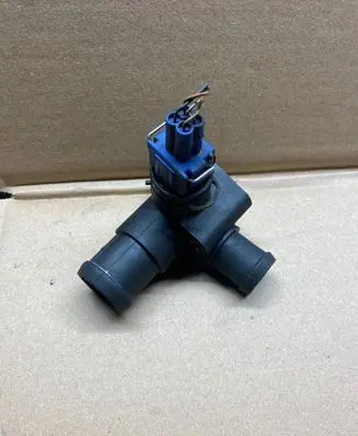 Volkswagen PASSAT B5 Coolant temperature sensor 108191