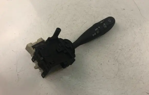 Suzuki Swift I Wiper turn signal indicator stalk/switch 173744
