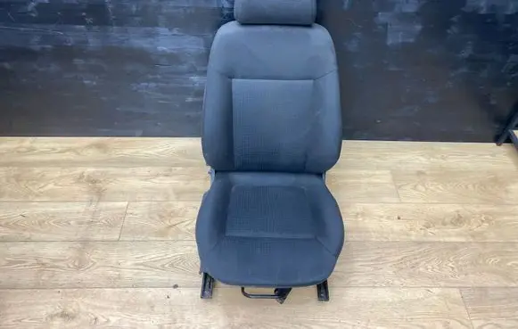 Opel Astra H Front passenger seat 