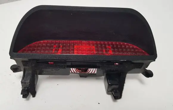Dacia Sandero Third/center stoplight 8200734823