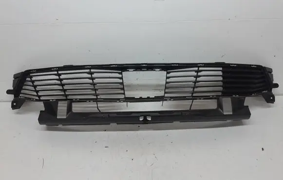 Peugeot 5008 II Front bumper lower grill 9836768377