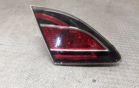 Mazda 6 Tailgate rear/tail lights GS1F513F0