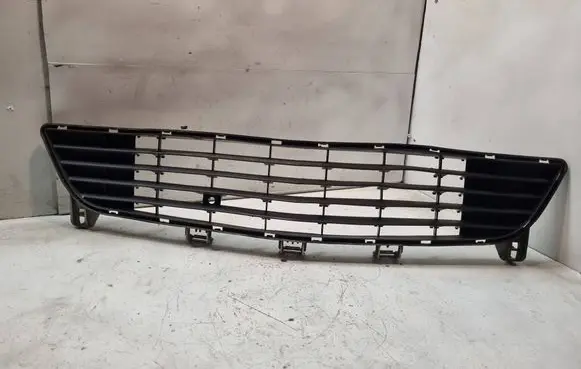 Opel Meriva A Front bumper lower grill 13193495