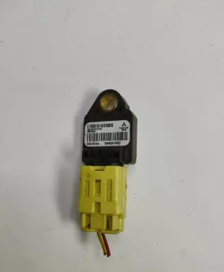 Mitsubishi Outlander Airbag deployment crash/impact sensor 8651A001 TBZME2011ZE857
