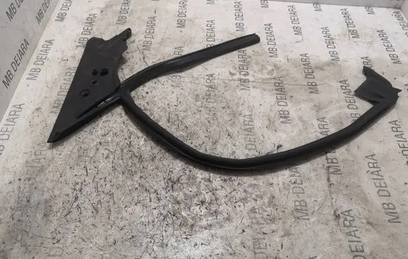 Audi A5 8T 8F Rubber seal front door window/glass 8T8837479D