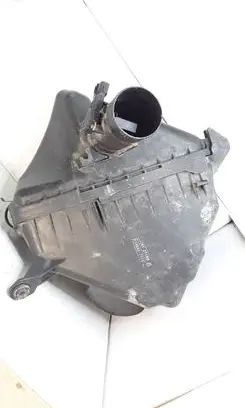 Toyota Avensis Verso Air filter 1770127180 1140407970