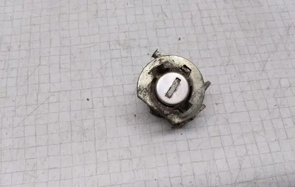 Audi A6 S6 C4 4A Front door lock (next to the handle) 