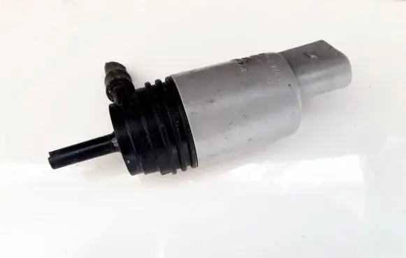 BMW 3 E90 E91 Windscreen/windshield washer pump 67126934159 23557610
