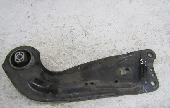 Rear upper control arm/wishbone