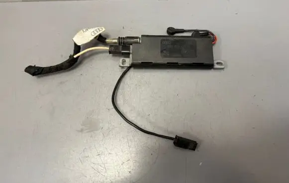 Audi A6 S6 C5 4B Antenna control unit 4B5035225K