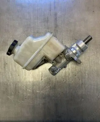 Chevrolet Captiva Master brake cylinder 96626038