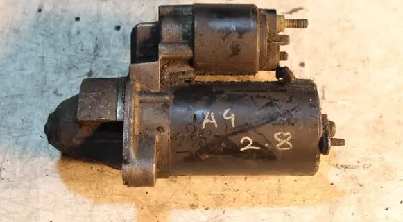 Audi A4 S4 B5 8D Starter motor 078911023D