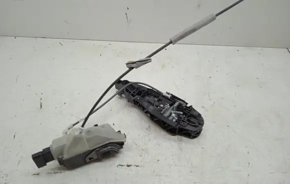Citroen Berlingo Front door lock 16942541