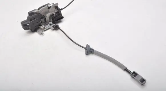 Volvo S90, V90 Front door lock 31462456