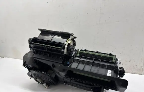 Volkswagen Multivan T7 Interior heater climate box assembly 7T2816005