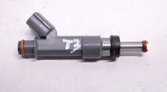 Fuel injector