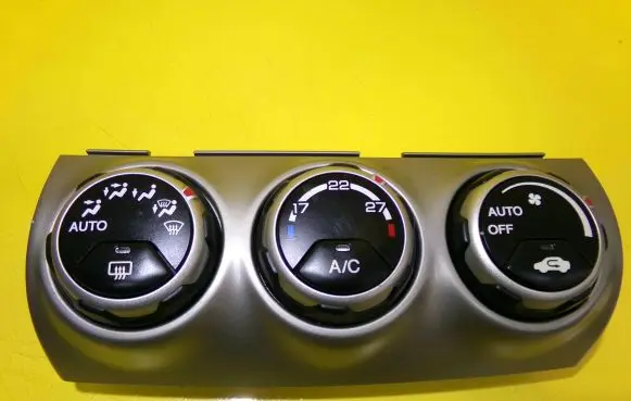 Honda CR-V Climate control/heater control trim E2PG24