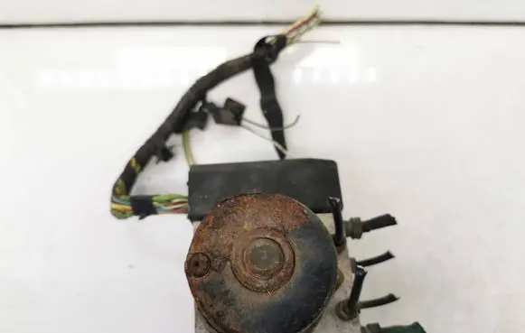 Peugeot 207 ABS Pump 9663703980 10096011843 00110399297433