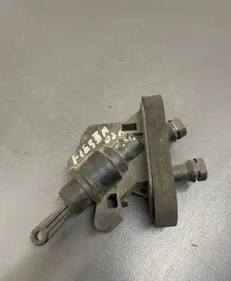 Ford Fusion Clutch master cylinder 2S617A543AC